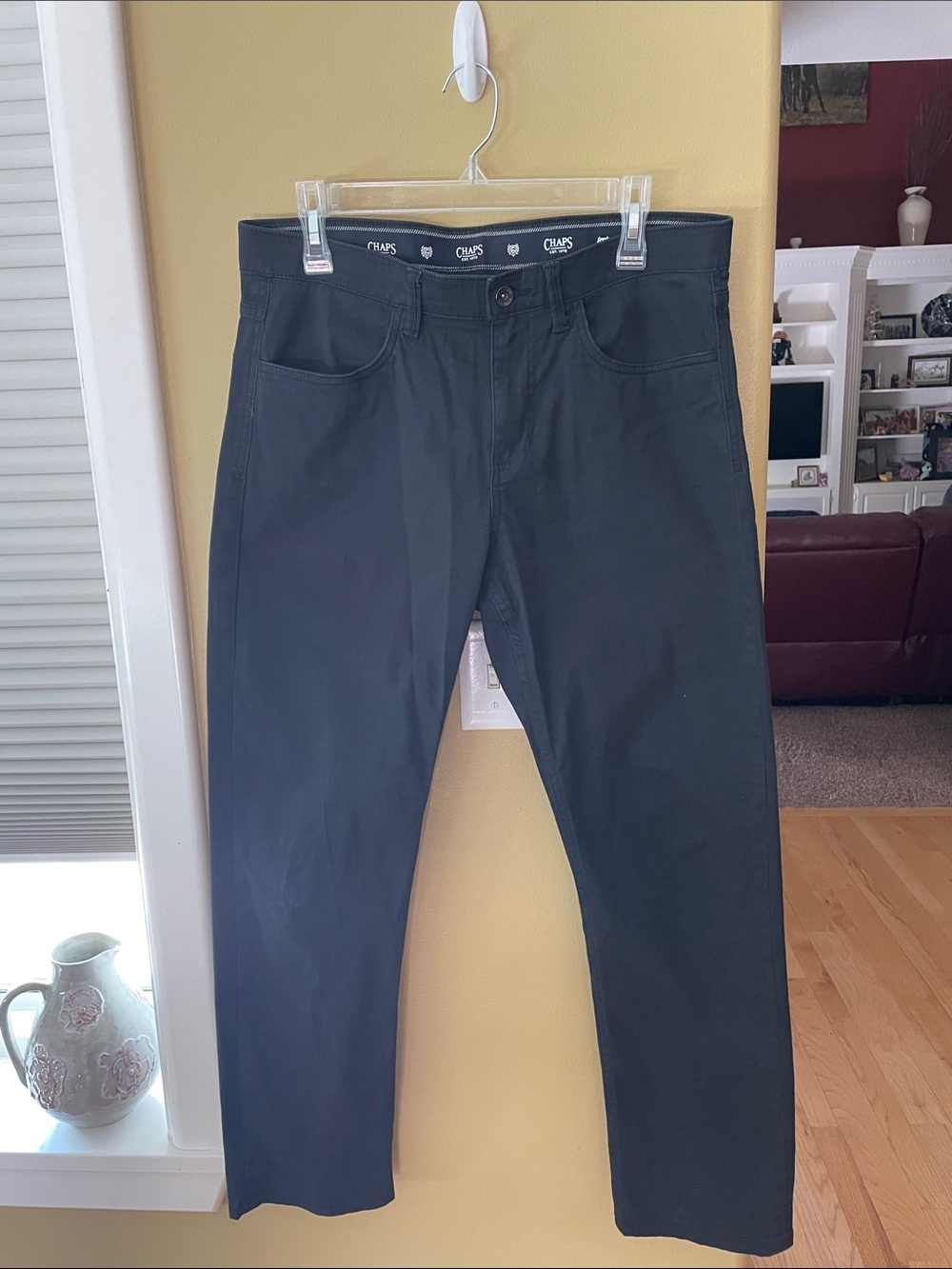EUC Chaps Men's Black Straight Jeans